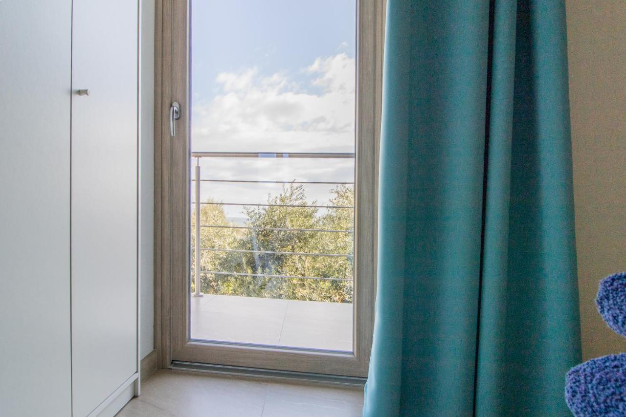 Domek Villa A 100Mt Dalla Spiaggia Капотера Екстериор снимка