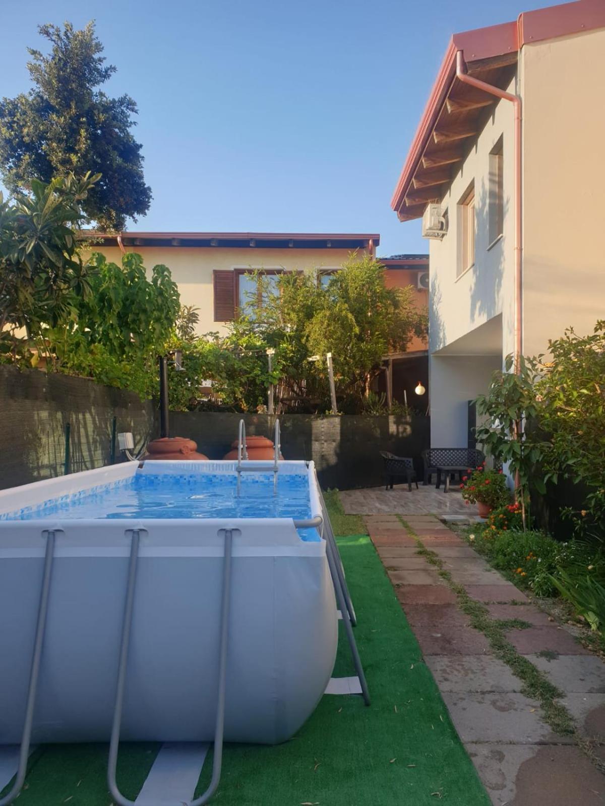 Domek Villa A 100Mt Dalla Spiaggia Капотера Екстериор снимка